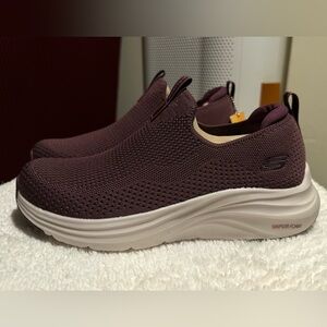 Skechers Women's Slip-On Vapor Foam Sneakers - Plum Size 7 True Classic